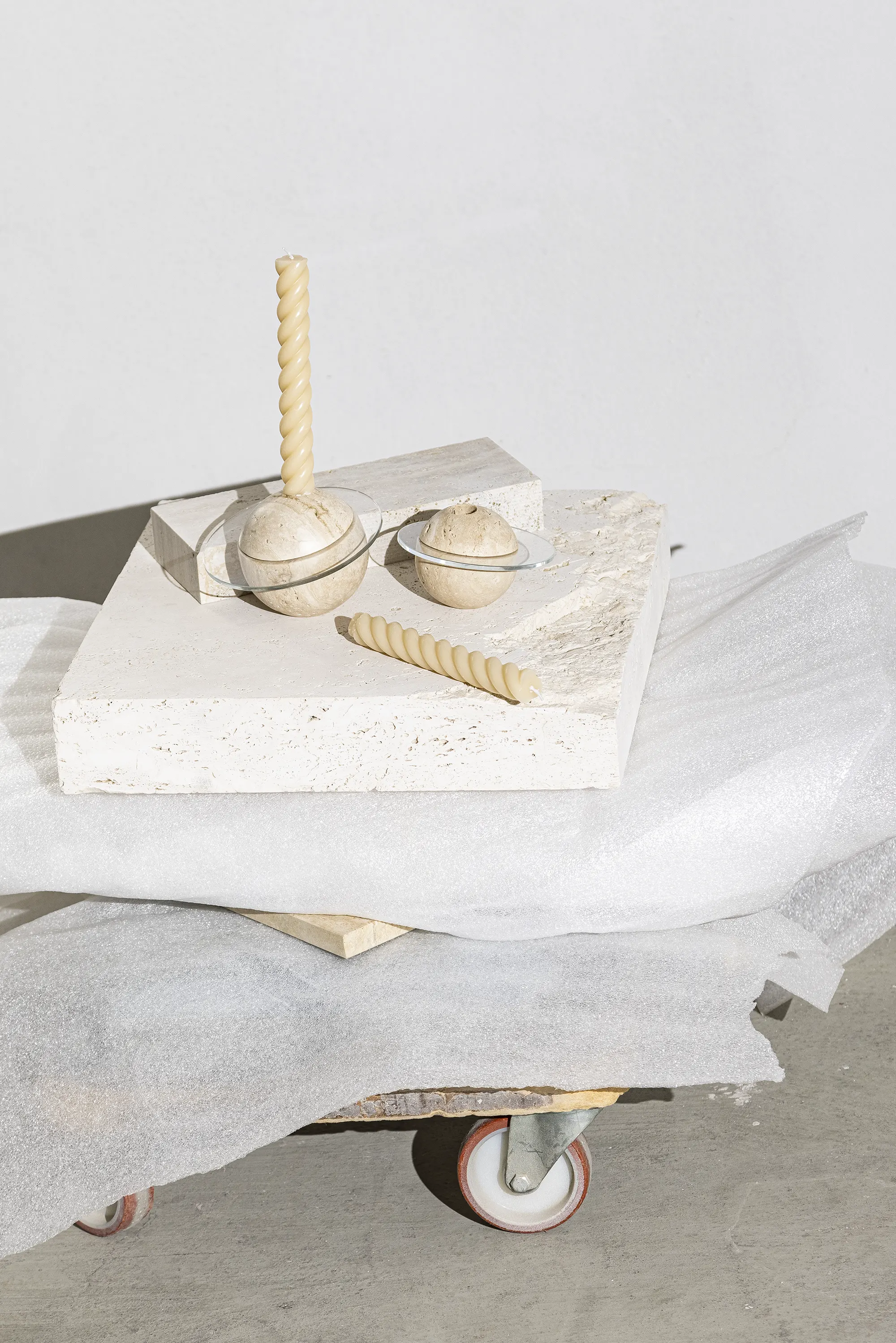 Celebrate the beauty of natural stone and wood with the DISCO CLUB Candle Holders. Create a warm and inviting atmosphere that reflects your unique style and taste.